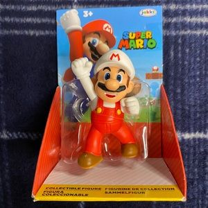Jackks Super Mario 2.5” Collectible Figure - Fire Mario